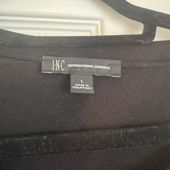 INC Cold Sholder Long Sleeve - Picture 2 of 2